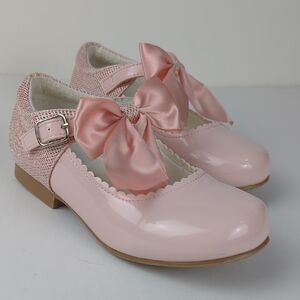 SEVVA Little Girls Pink Patent Leather Mary Jane Shoes With Bow